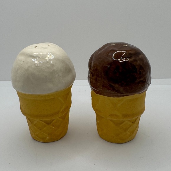 Safe-T Other - Vintage Safe-T Ice‎ Cream Cone Salt and Pepper Shakers Ceramic Novelty Kitchen